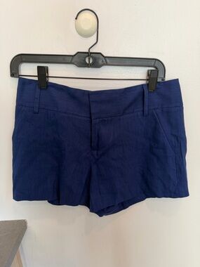 Alice + Olivia Blue Donald Linen Blend Shorts, Sz 4